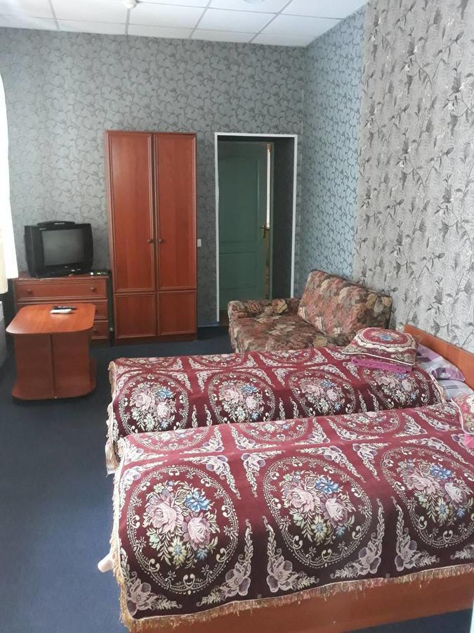 Eurolux Hotel Полтава Экстерьер фото